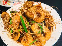 老头儿油爆沼虾-老头儿油爆虾·知味杭州(爱琴海购物中心)