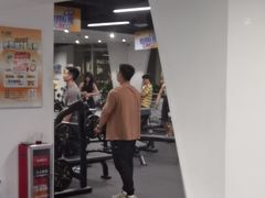 -超鹿运动(达信大厦店)