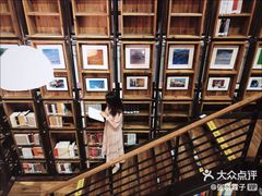 -香洲区图书馆(乐士文化区店)