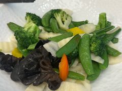 -品海楼·大连海胆锅贴馆(东港店)