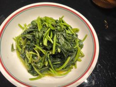 -川流不息·地道川菜·小龙虾(新松江路店)