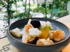 -穹六人间 people 6(岳阳路店)