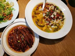 -宽鲜锅贴家常菜(永旺东部购物中心香港中路店)