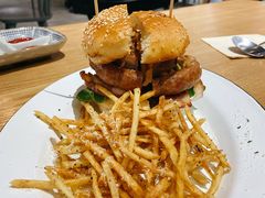 -HELLO 27 意面·沙拉·帕尼尼