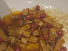 -龙船人海鲜城(长治路店)