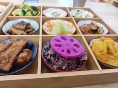 -轻蔬不用等·素食(江苏路店)