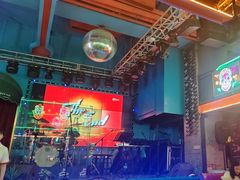 -Famous肥猫墨西哥音乐餐吧(五棵松华熙LIVE店)