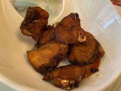 上海熏鱼-老正兴菜馆(福州路店)