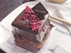 -UNI UNI(环亚凯瑟琳店)