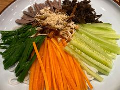 -麦麦山云南菜(复地活力城店)