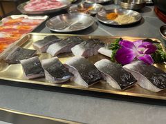 -围炉肉舍丹东海鲜烤肉·烤活鳗(步行街店)