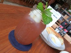 -ROAST coffee & eatery