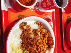 小炒黄牛肉饭-猪角·闽南猪脚饭(上梅林店)