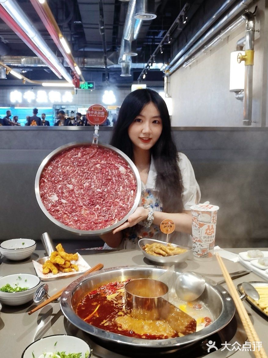 深圳探店🥘蹦迪吃火锅，够怂才够味