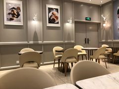 大堂-面包新语(龙湖·西宸天街店)