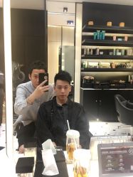 -HAIR CORNER