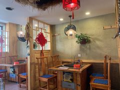 -粘豆包铁锅炖二部(温泉街店)