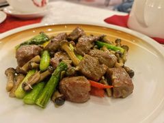 芦笋炒和牛粒-酌宴府The China Club·广州万富希尔顿酒店(云城东路店)