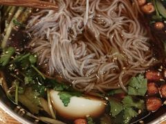 -菲哥麻辣烫(贵山小区店)