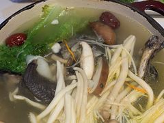 -黑鸡小馆(金源店)
