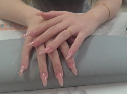 -尤米一站式美甲美睫