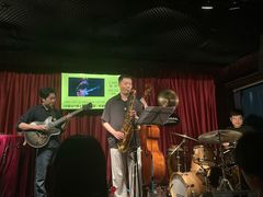 -东岸Cafe 爵士俱乐部