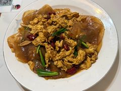 -鲁南仔·滕州炒鸡(经三路店)