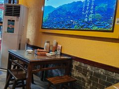 -富正毅三下锅·湘西韵味(天门山索道店)