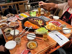 -周小明火锅(黑金冠社区店)