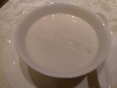 椰汁炖燕窝-万豪金殿(香港JW万豪酒店)