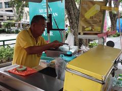 -詹爷爷乌节路街头冰淇淋