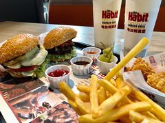 -The Habit Burger Grill 哈比特汉堡(复兴soho店)
