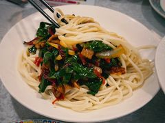 -汗腾格里·风味餐厅(新疆驻京办店)