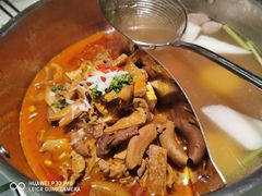 -左庭右院鲜牛肉火锅(浦江欢乐颂店)