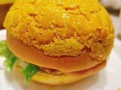 爆蛋菠萝包-港禧茶餐厅(美莲广场店)