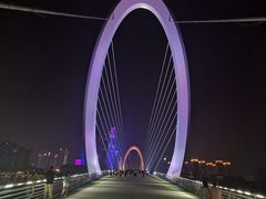 -南京眼步行桥