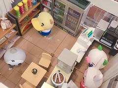 -全家便利店(秀沿路店)