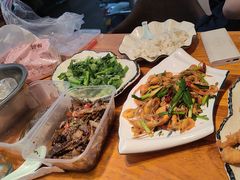 -梁姐啤酒鱼(兴坪古镇店)
