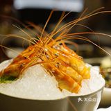 这里的萝卜干竟然塞进了臭豆腐里