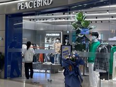 -万达广场(南昌红谷滩店)