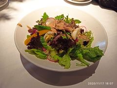 凯撒蔬菜沙拉-胡桃里音乐酒馆(下沙店)