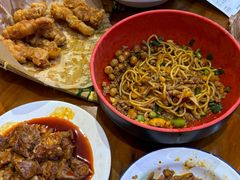 -爆炸头阿姨小四川正宗川味小吃(无任何分店)