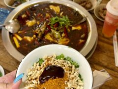 -王婆乔鲜鱼自助火锅(蜀汉路店)