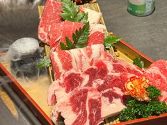 -铭牛烧肉·和牛海鲜自助(高新月牙湖店)