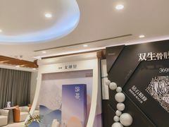 -观音桥步行街