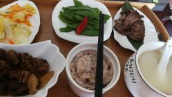 -大美母婴月子中心