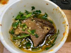 -金鼎雪山牦牛杂火锅(理县总店)