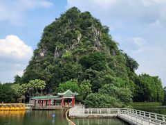 -星湖旅游景区七星岩