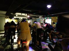 -蓝悦荟健身游泳馆