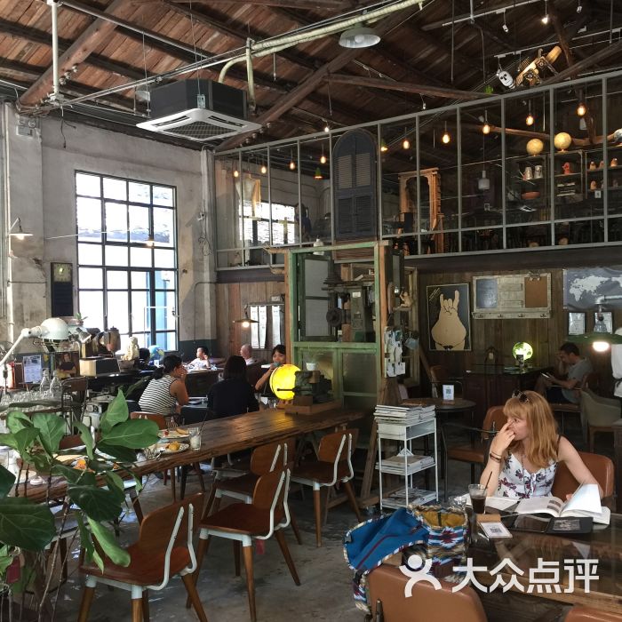 showroom cafe(电影机械厂店)图片 - 第1张